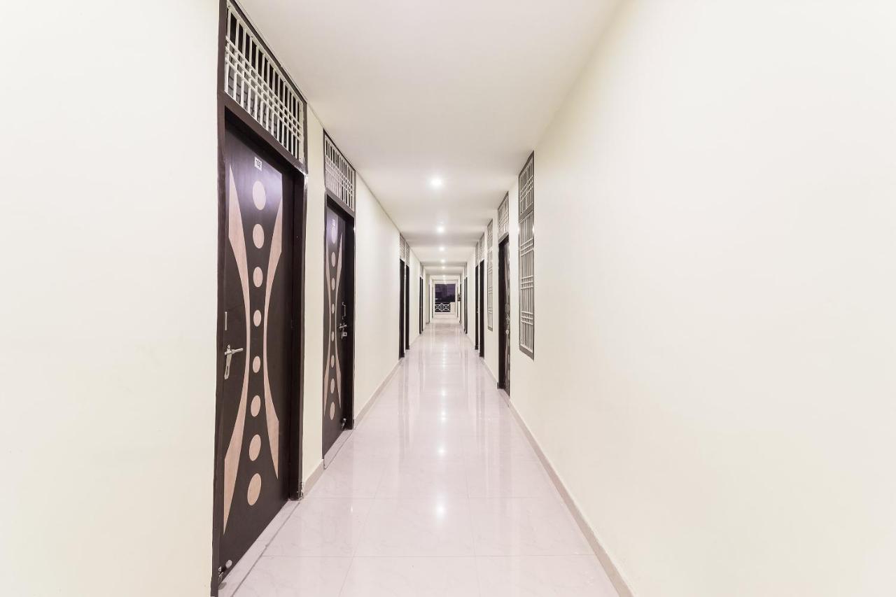 Spot On 63000 Hotel S.S. Plaza Banthra Sikandarpur Exterior photo