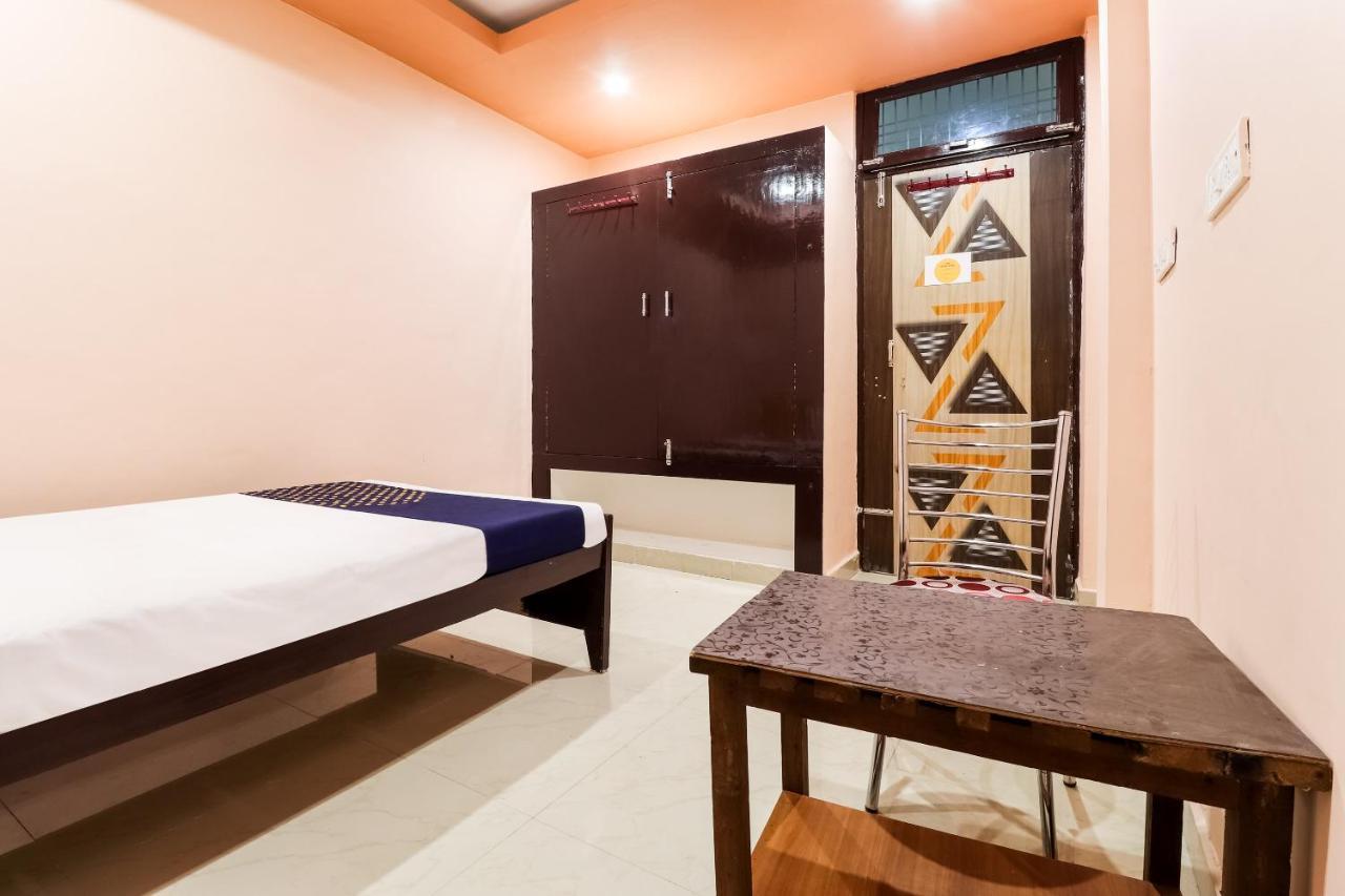 Spot On 63000 Hotel S.S. Plaza Banthra Sikandarpur Exterior photo